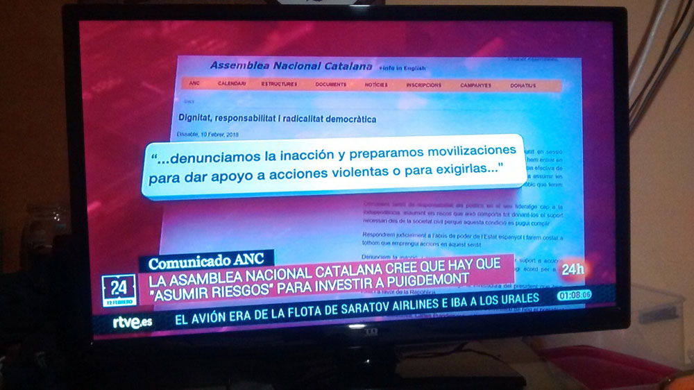 Rotulo con la errónea traducción del comunicado de la ANC por RTVE - Twitter Talegón