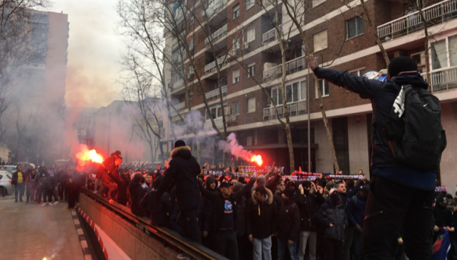 La llegada de los ultras del PSG al Santiago Bernabéu