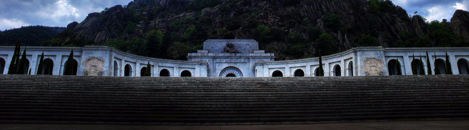 Entrada a la basílica del Valle de los Caídos