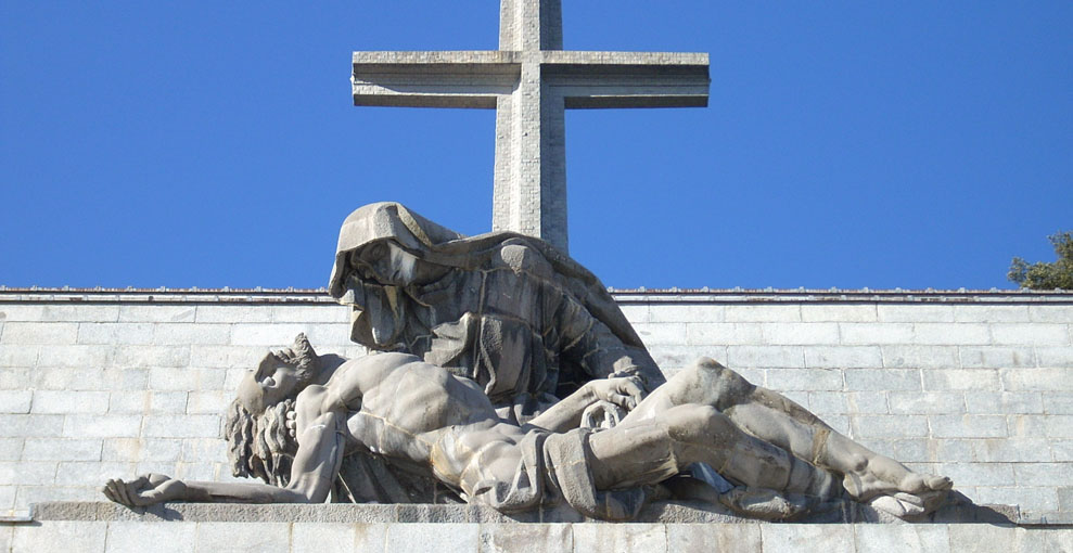 Estatua de la Piedad del Valle de los Caídos, una de las más necesitadas de reformas