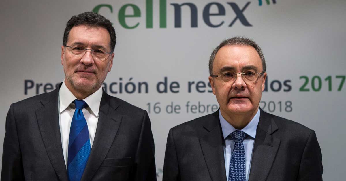 El nuevo presidente y consejero delegado de la Cellnex Tobías Martínez (d), junto al nuevo Consejero Delegado Adjunto, Luis Deulofeu (i), durante el acto de presentación de los resultados económicos. 