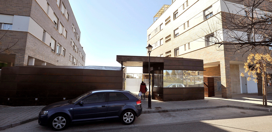 La Policía Nacional ha iniciado una macrooperación contra una presunta trama dedicada al amaño de partidos en segunda B y tercera división La Policía Nacional ha iniciado una macrooperación contra una presunta trama dedicada al amaño de partidos en segunda B y tercera división