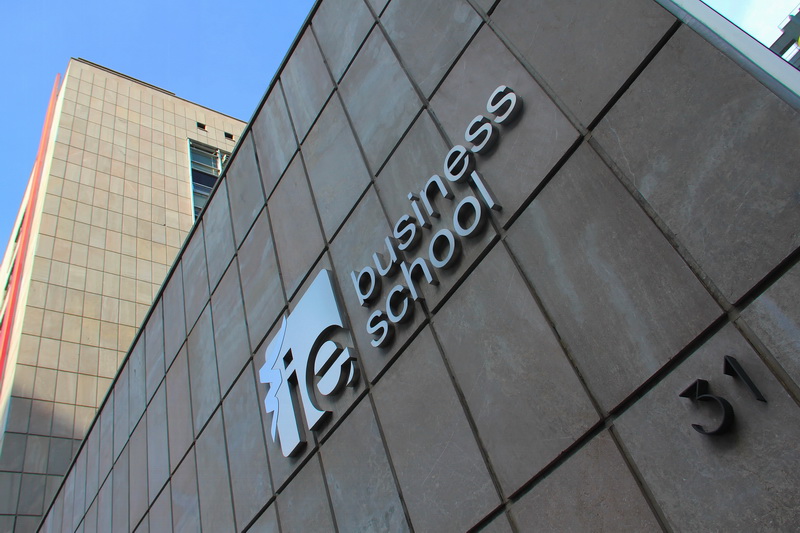 Fachada de una de las sedes del IE Business School