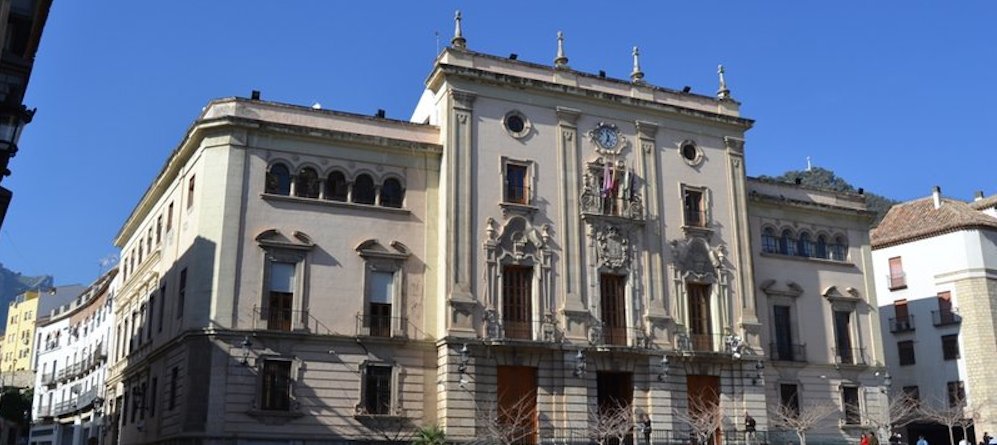 El Ayuntamiento de Jaén.