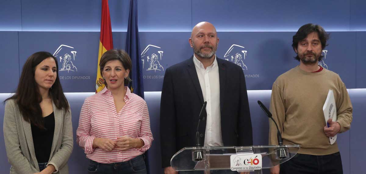 Los diputados de Unidos Podemos Ione Belarra, Yolanda Díaz, Ricardo Sixto y Rafael Mayoral en el Congreso de los Diputados. 