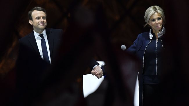 Emmanuel Macron y su mujer, Brigitte Trongeux, en una imagen de archivo