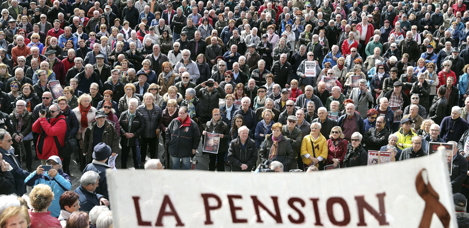Pensionistas durante la concentración en Bilbao. EFE/Archivo