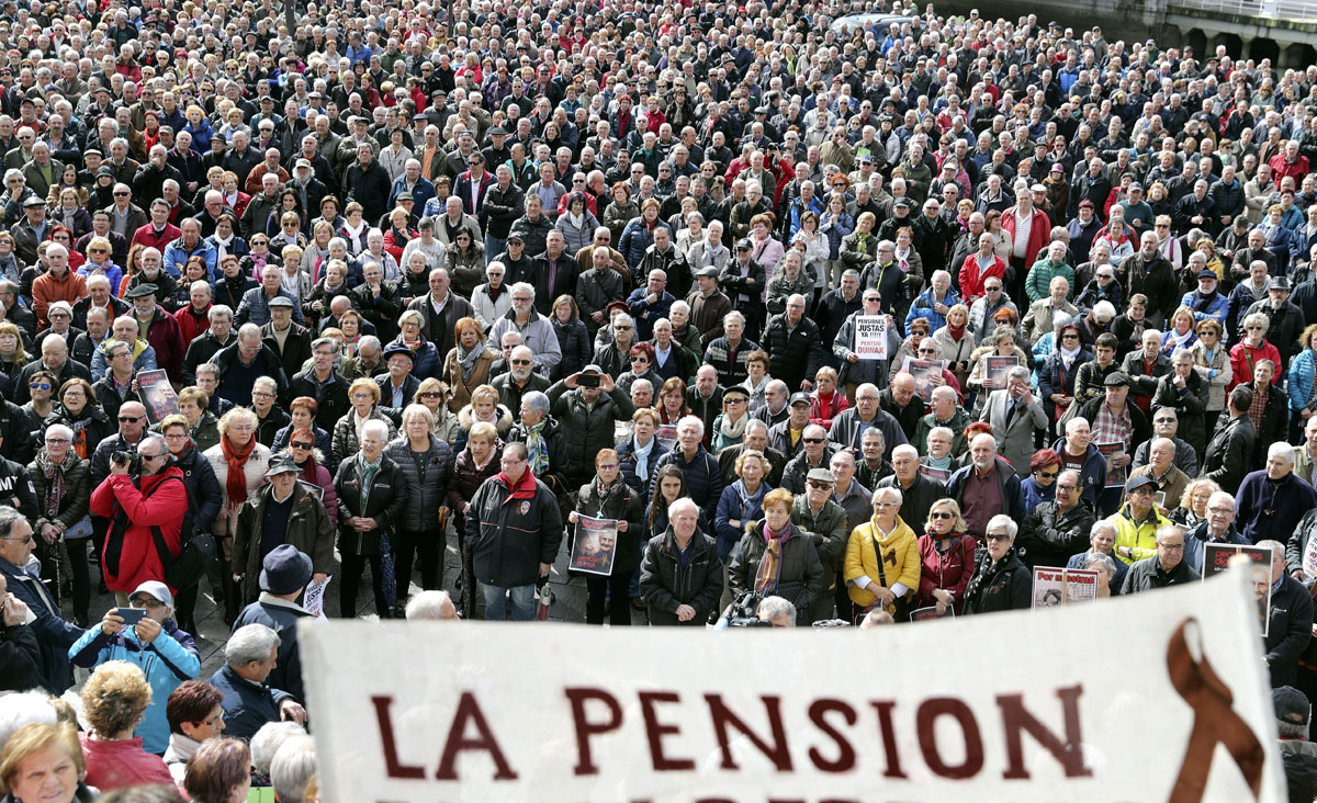 Pensionistas durante una concentración en Bilbao el pasado lunes. 