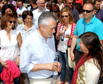 El PSOE mejora su posición en toda Andalucía