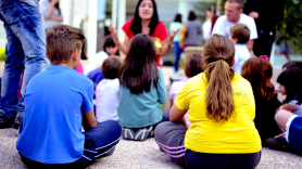 Muchos colegios buscan fomentar otros valores por encima de la victoria. EFE
