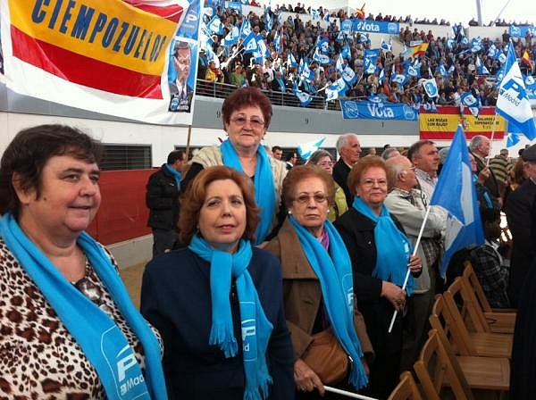 La 'gran pillada': Obdulia, la parada fan de la reforma laboral de Rajoy es adicta a los mítines del PP