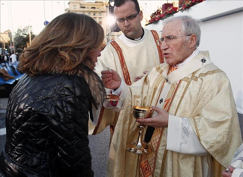 No rotundo de Ana Botella a que la Iglesia pague impuestos