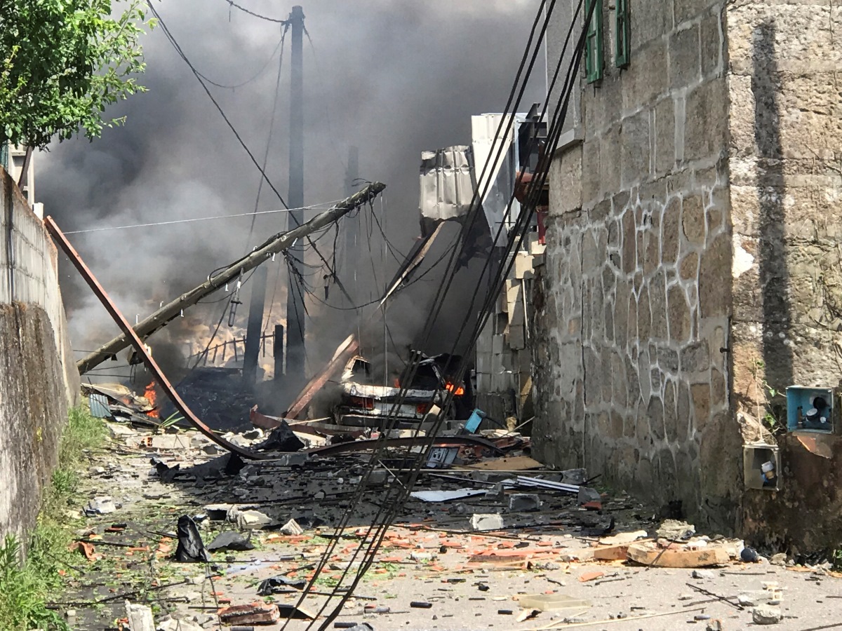 La explosión dejó la zona en un estado catastrófico. 