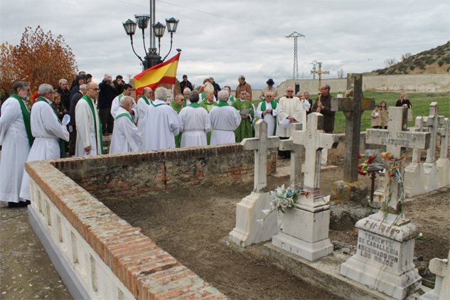 Reig Plà pide en Paracuellos que los niños aprendan de quienes murieron gritando Viva Cristo Rey