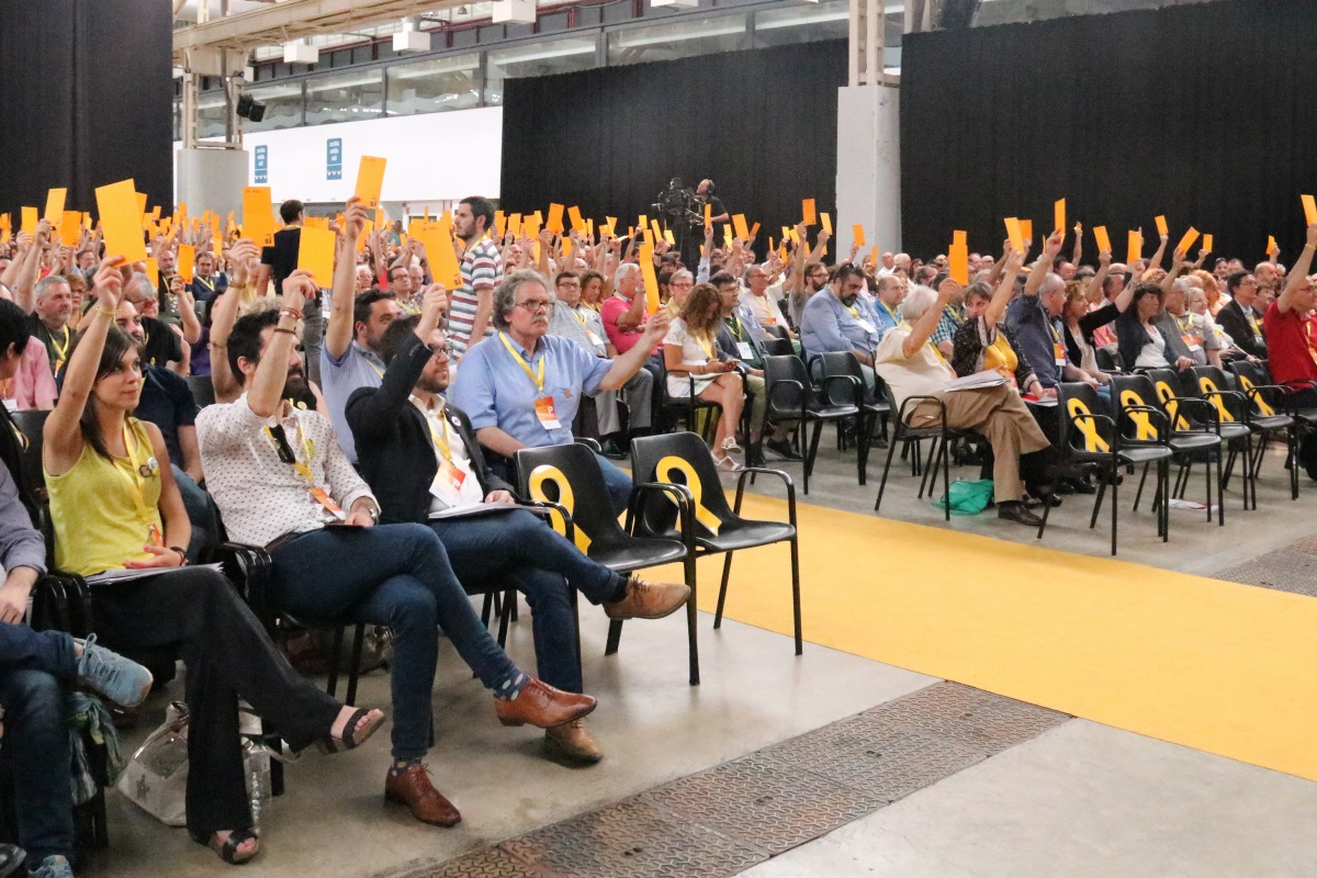 Las bases de ERC avalan la nueva hoja de ruta del partido, en la Conferencia Nacional de los republicanos