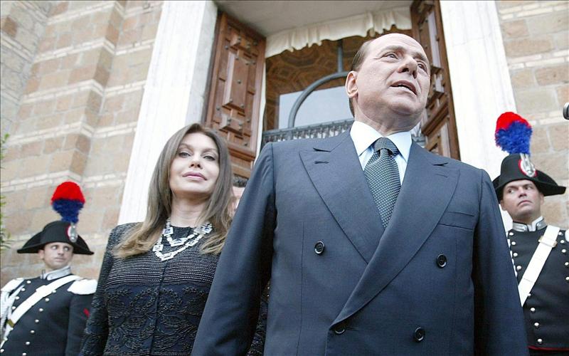 Berlusconi pagará 3 millones al mes a su ex mujer, casi 100.000 euros diarios