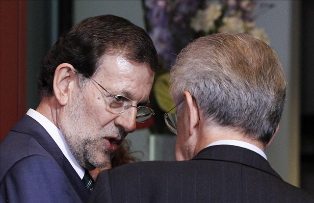 Monti, como Rajoy, no tiene el don “de la Providencia” ni “varitas mágicas”
