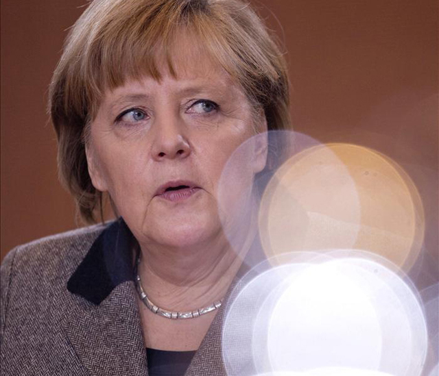 Merkel dibuja un panorama aún más negro para 2013
