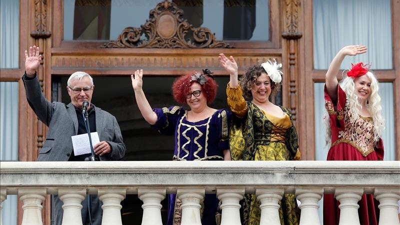 Ribó recupera a las ‘Reinas Magas’ de la República
