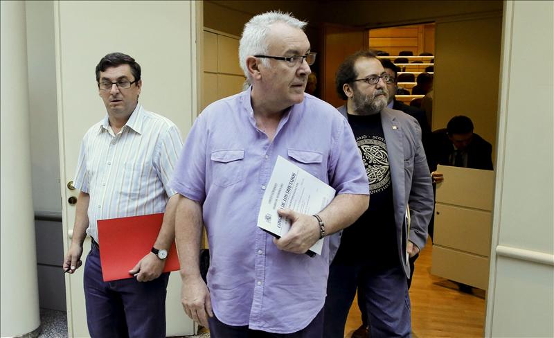 Izquierda Plural deja el Pleno en protesta por la no comparecencia de Rajoy