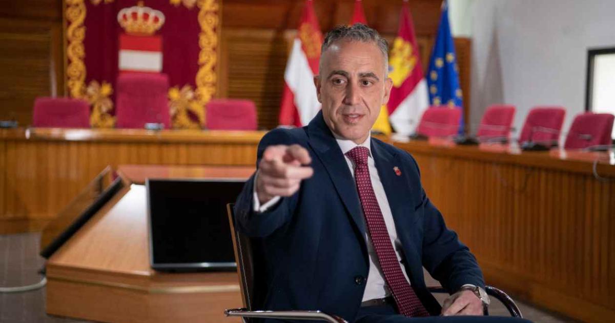 El alcalde de Puertollano minimiza su investigación por acoso a una empleada y da por hecho que será candidato del PP