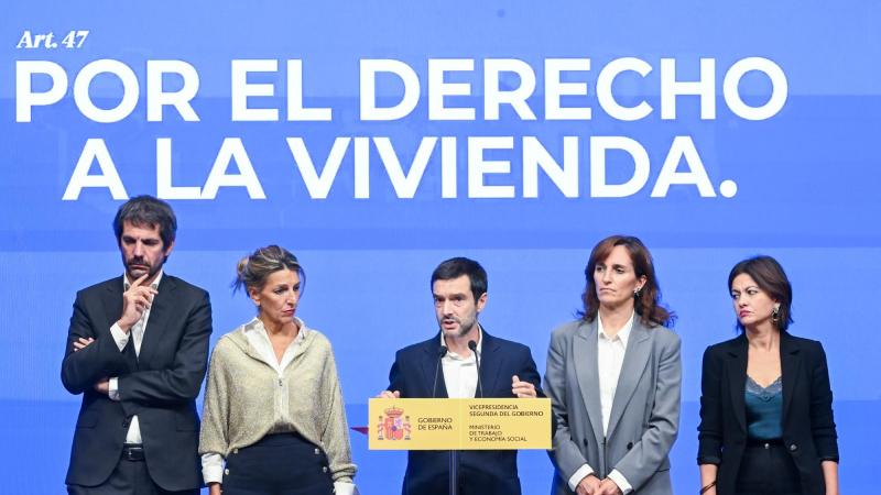 Los ministros de Sumar en rueda de prensa en el Ministerio de Trabajo tras la aprobación de los dos decretos de vivienda en Consejo de Ministros. EP.