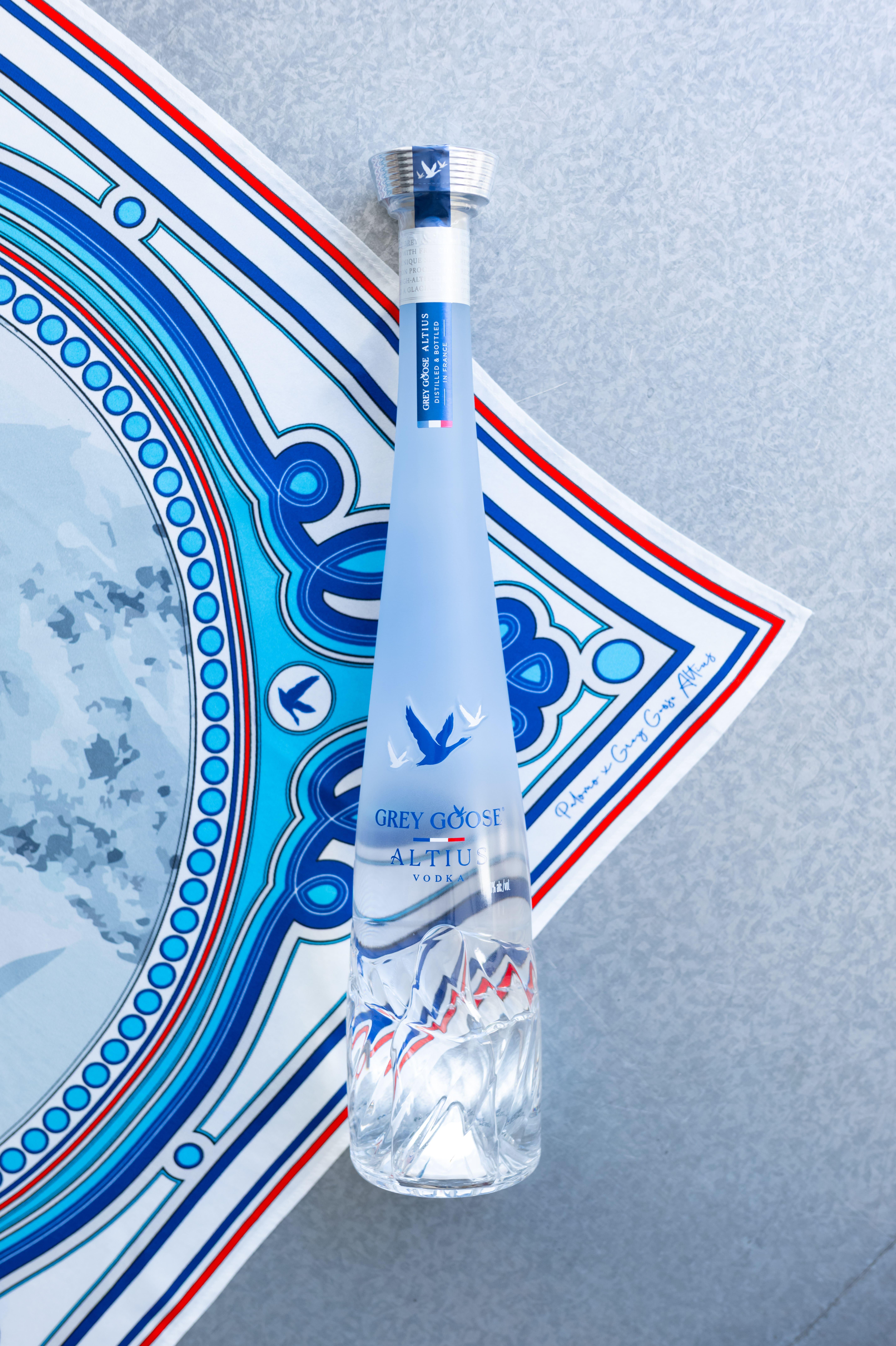 PALOMO y GREY GOOSE Altius 2 290926 PALOMO y GREY GOOSE Altius 2 290926