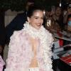 Rosalía estrena en París uno de los looks de la nueva colección primavera-verano 2027 de Dior. GETTY IMAGES