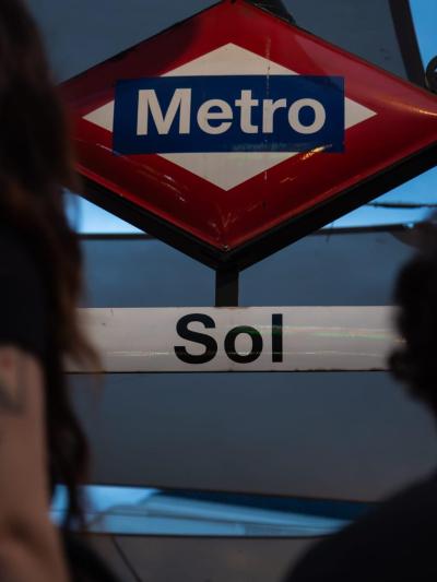 Entrada a la estación de Sol (Metro) durante la acampada por el derecho a la vivienda. Tamara Rozas