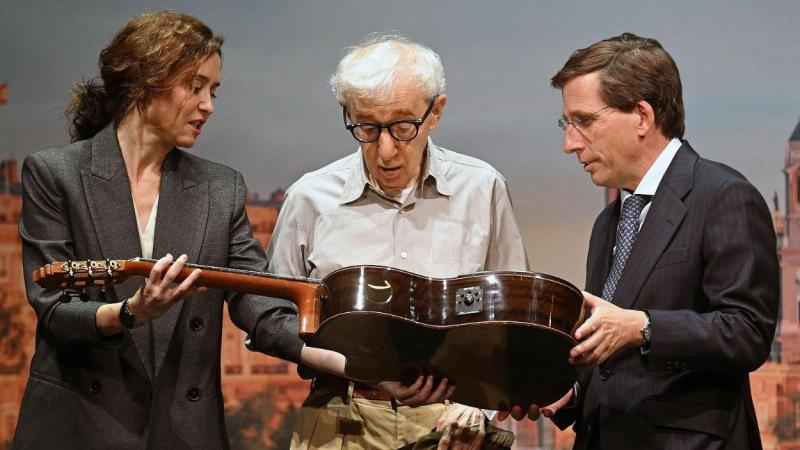Presentación de la nueva película de Woody Allen con Almeida y Ayuso. RTVE.
