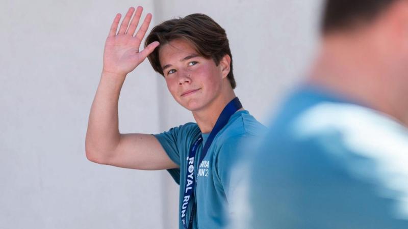 El príncipe Vincent de Dinamarca tras participar en la One Mile Family Run durante la Royal Run de Copenhague, el 25 de mayo de 2026 (Getty)