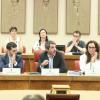 Miembros de Sumar en el Congreso de los Diputados. De izquierda a derecha la coordinadora de Movimiento Sumar, Verónica Martínez; el ministro de Derechos Sociales, Pablo Bustinduy; el ministro de 