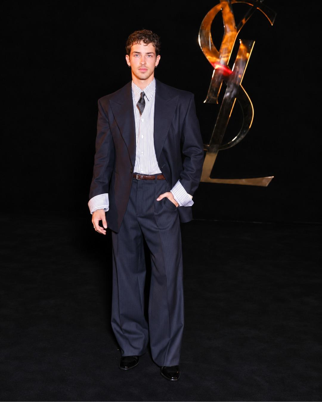 Manu Ríos asiste al desfile Primavera/Verano 2027 de Saint Laurent durante la Semana de la Moda de París, el 29 de septiembre de 2026. Getty Images. Manu Ríos asiste al desfile Primavera/Verano 2027 de Saint Laurent durante la Semana de la Moda de París, el 29 de septiembre de 2026. Getty Images.