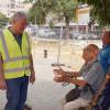 El alcalde, José Luis Sanz, visitando el barrio de la Macarena | EP