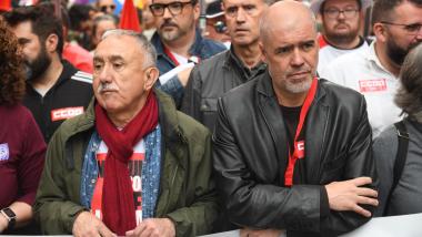 El secretario general de la UGT, Pepe Álvarez, y el secretario general de CCOO, Unai Sordo, durante la manifestación por el Día del Trabajador. EP.