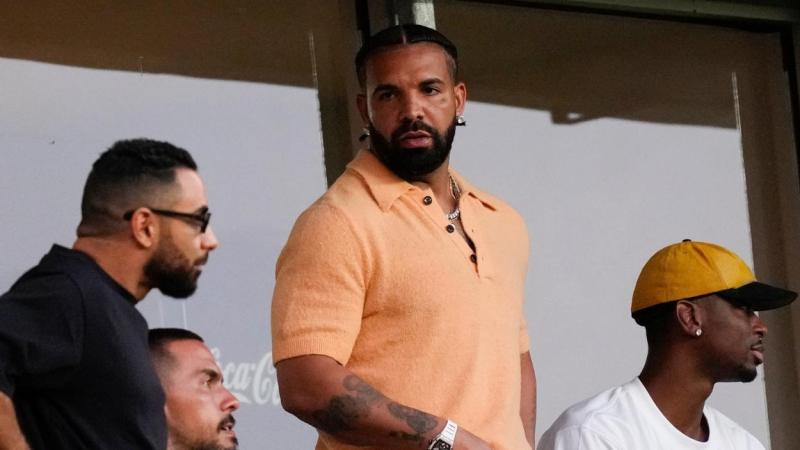 Drake no se presenta a los Grammys. EP.