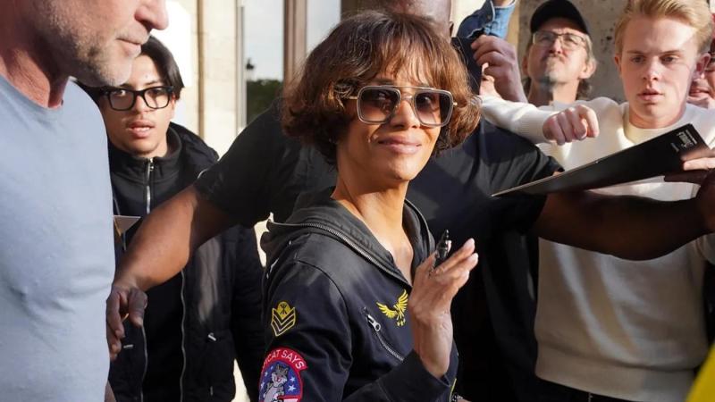 Halle Berry 