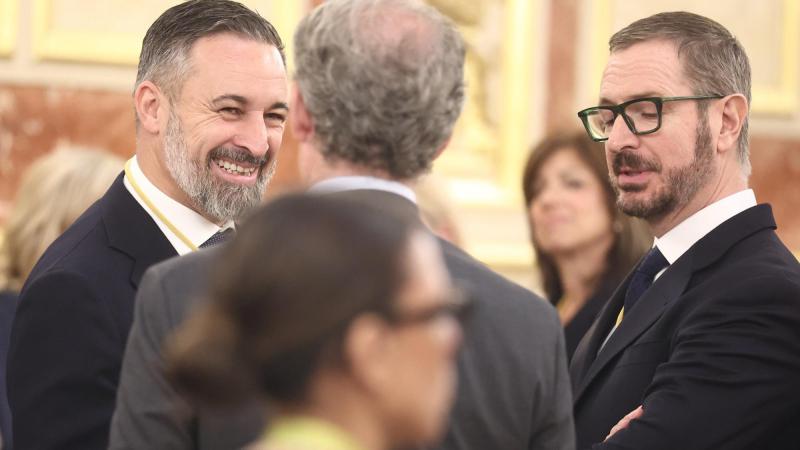 Los líderes de Vox, Santiago Abascal, y del PP, Alberto Núñez Feijóo. EP