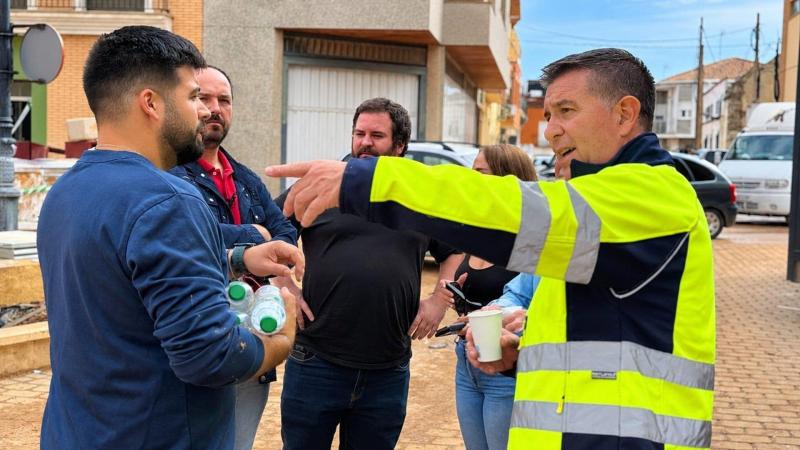 El presidente de Castilla-La Mancha, Emiliano García Page acude a Madrigueras para evaluar la situación. EP