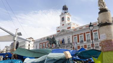 La Real Casa de Correos, sede del Gobierno de la Comunidad de Madrid, durante la acampada por la vivienda en la Puerta del Sol. EP
