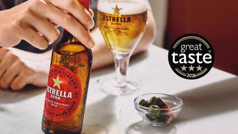 Estrella Damm es reconocida con tres estrellas en los Great Taste Awards 2026. SERVIMEDIA