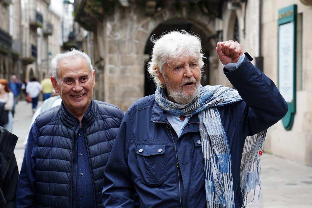 Beiras con Camilo Nogueira, que fue el primer eurodiputado por el BNG, en una imagen de 2022 en el acto de presentación de un documental sobre la fundación del BNG (Foto: Europa Press).