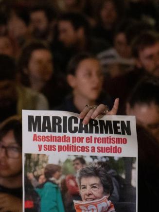 Decenas de personas protestan por Maricarmen, frente al Congreso de los Diputados, a 7 de octubre de 2026, en Madrid (España). Fernando Sánchez / Europa Press.