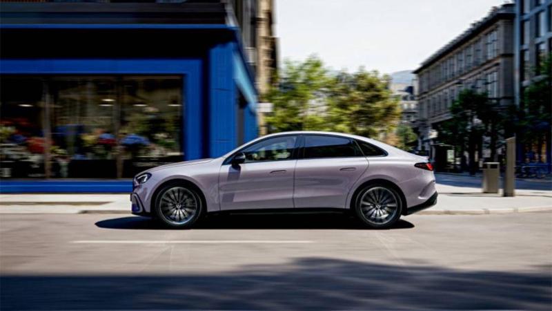 mercedesc eñect vsia lateral