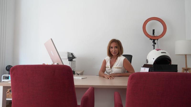 María Patiño atiende a Pluralismos Dominicales. El Plural. María Patiño atiende a Pluralismos Dominicales. El Plural.