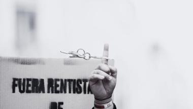 Una persona sujeta unas llaves durante una manifestación por la vivienda. EP/Archivo.