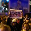 Decenas de personas muestran carteles durante la manifestación ‘Hasta Siempre, Maricarmen’, desde la Puerta del Sol hasta la vivienda de Maricarmen. EP.