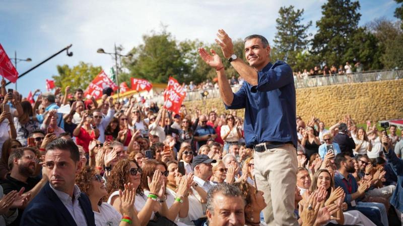 El presidente del Gobierno, Pedro Sánchez, en el acto de precampaña del PSOE en Dos Hermanas (Sevilla). Europa Press.