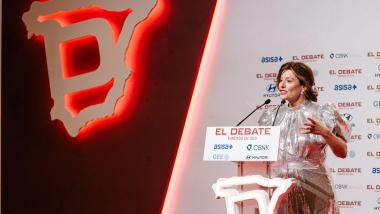 La fundadora de la Fundación España Mejor, Miriam González Durántez, interviene durante la gala de entrega de los III Premios Proyección de España, en el Four Seasons Hotel Madrid, a 26 de mayo de 2025, en Madrid (España). Carlos Luján / Europa Press.