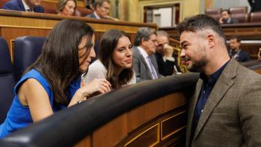 La secretaria general de Podemos, Ione Belarra; la exministra de Igualdad, Irene Montero; y el portavoz de ERC en el Congreso, Gabriel Rufián. ArchivoEP